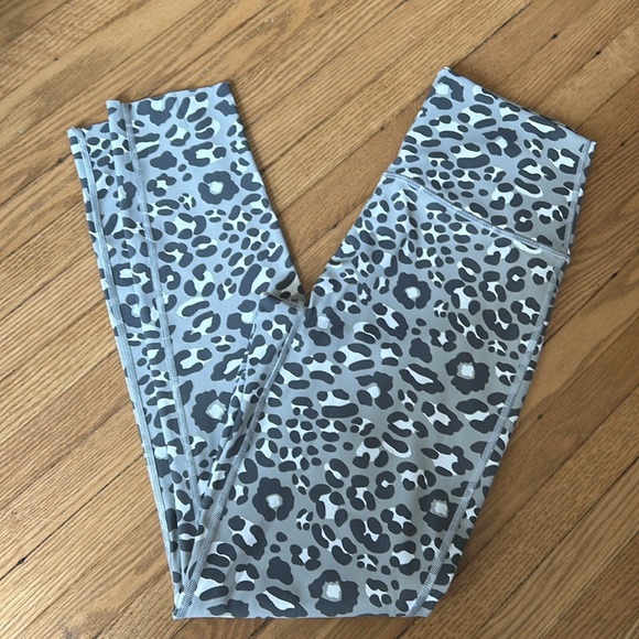 Offline Goals by Aerie Leopard high waisted leggings - Picture 2 of 7